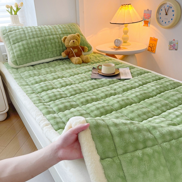 91家纺网 家纺一手货源 找家纺 梵朴 2025新款牛奶绒泡泡兔毛绒床垫学生宿舍床褥子-纯色系列学生图 牛奶绒泡泡-清新绿