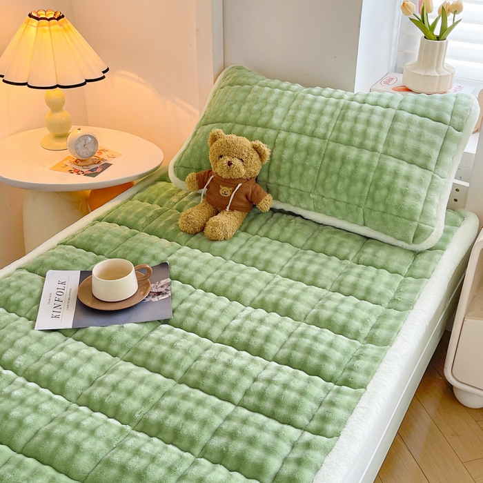 91家纺网 家纺一手货源 找家纺 梵朴 2025新款牛奶绒泡泡兔毛绒床垫学生宿舍床褥子-纯色系列学生图 牛奶绒泡泡-清新绿