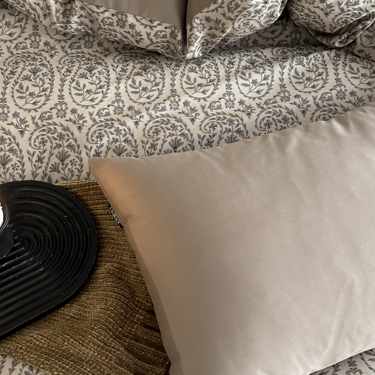 91家纺网 家纺一手货源 找家纺 （总）赫帛 2025新款60支全棉色织提花磨毛四件套-腰果花