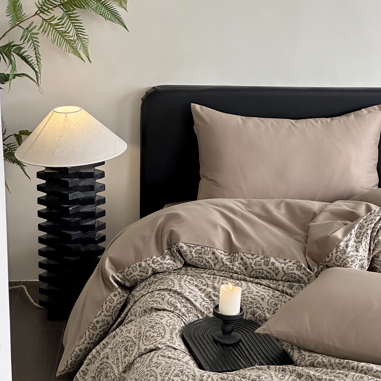 91家纺网 家纺一手货源 找家纺 赫帛 2025新款60支全棉色织提花磨毛四件套-腰果花 腰果花-灰咖色