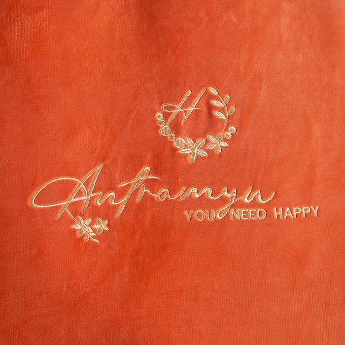 91家纺网 家纺一手货源 找家纺 （总）找底底家纺 2025新款牛奶绒纯色刺绣四件套八斤重日销50单客户优惠10元