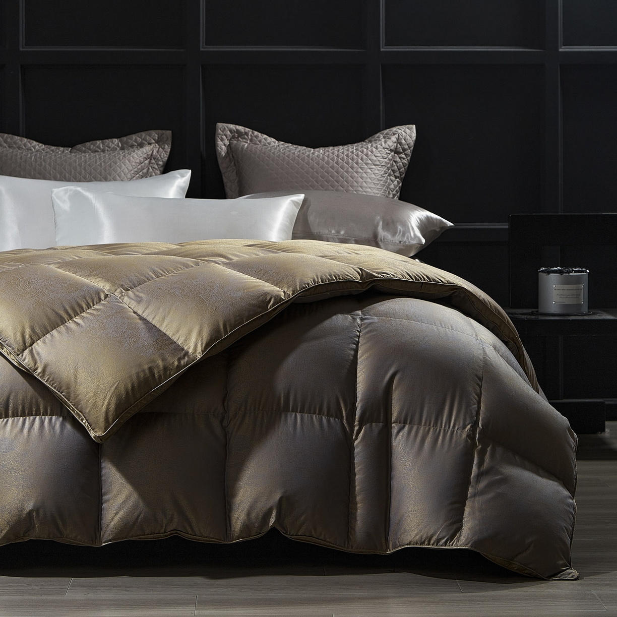 91家纺网 家纺一手货源 找家纺 暖羽屋羽绒馆 2025新款莫代尔95白鹅绒羽绒被芯   绒子含量95  冬被双人被子加厚 香之沁 B面效果