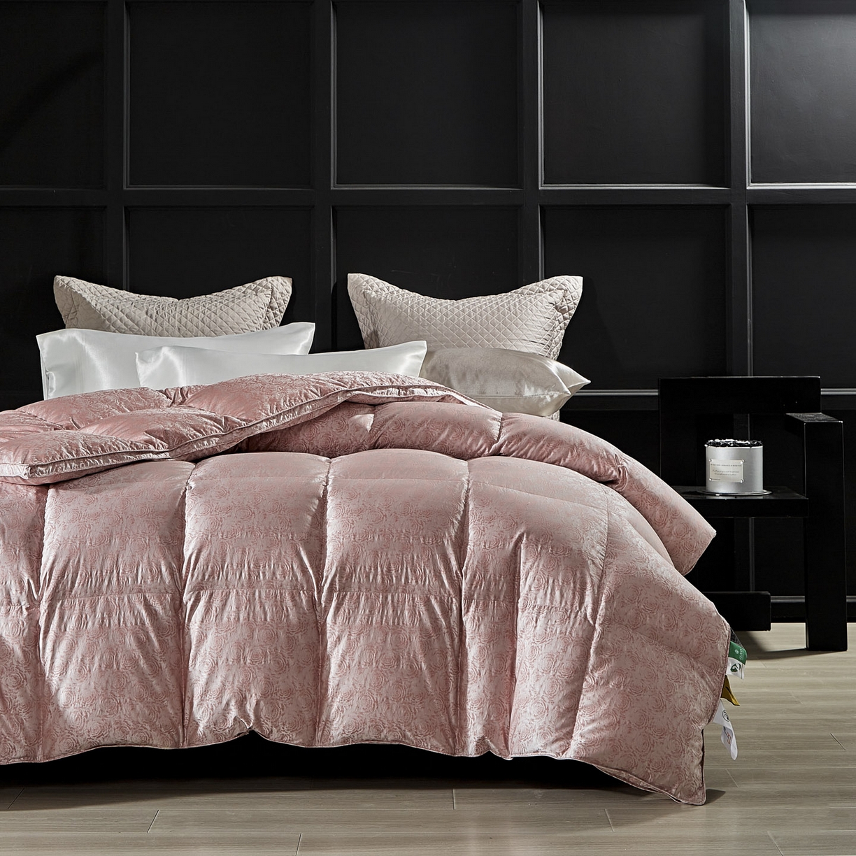 91家纺网 家纺一手货源 找家纺 暖羽屋羽绒馆 2025新款莫代尔95白鹅绒羽绒被芯   绒子含量95  冬被双人被子加厚 伊莲娜 B面效果