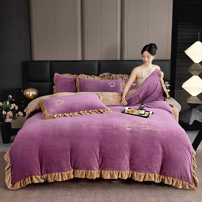 91家纺网 家纺一手货源 找家纺 找底底家纺 2025新款牛奶绒纯色刺绣四件套八斤重日销50单客户优惠10元 香芋紫