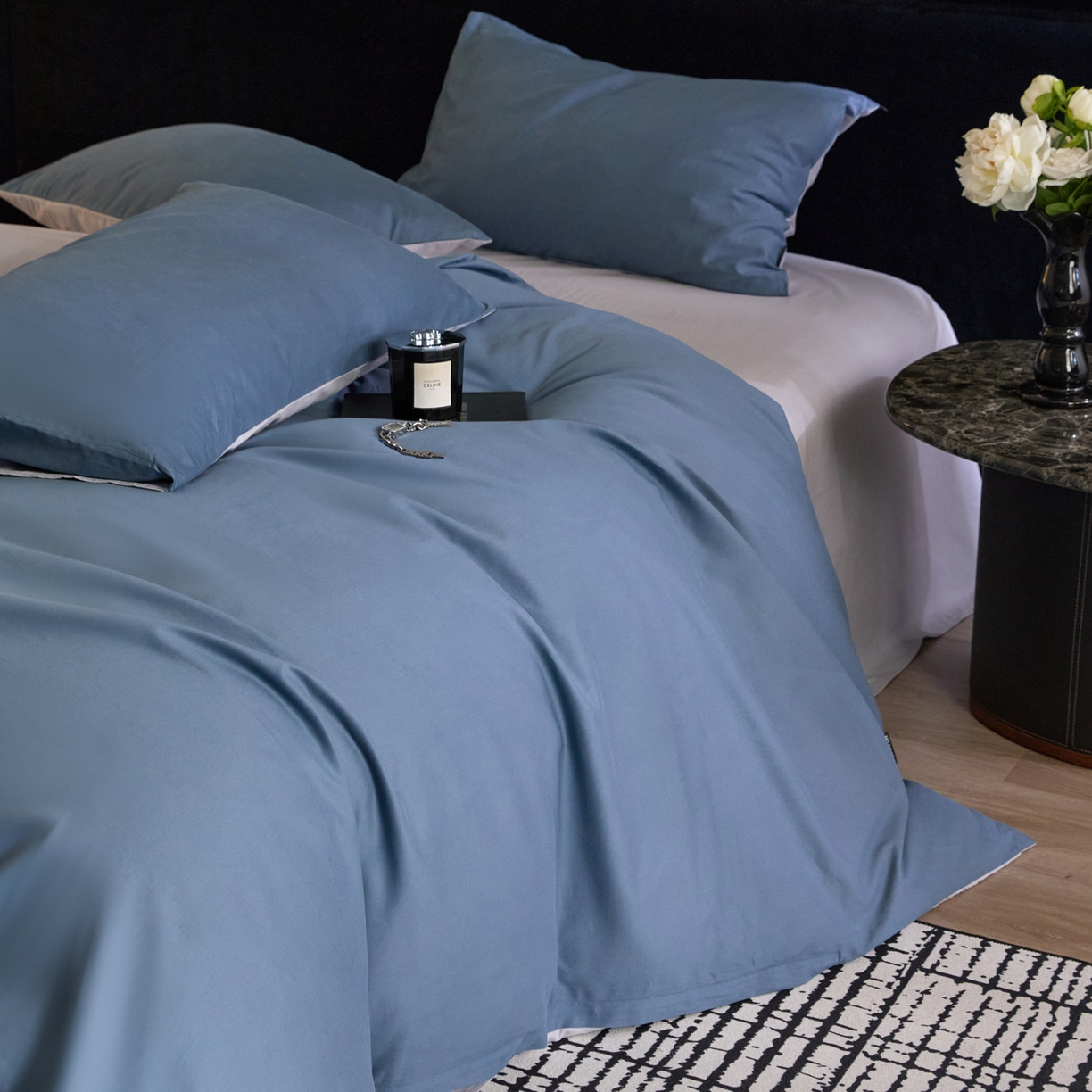 91家纺网 家纺一手货源 找家纺 朵希曼 2026新款全棉纯色长绒棉磨毛系列四件套 蓝韵雾纱