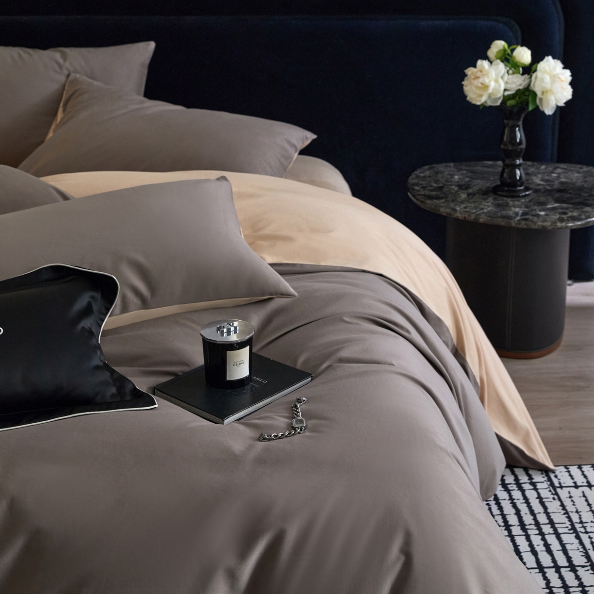 91家纺网 家纺一手货源 找家纺 朵希曼 2026新款全棉纯色长绒棉磨毛系列四件套 迷雾棕