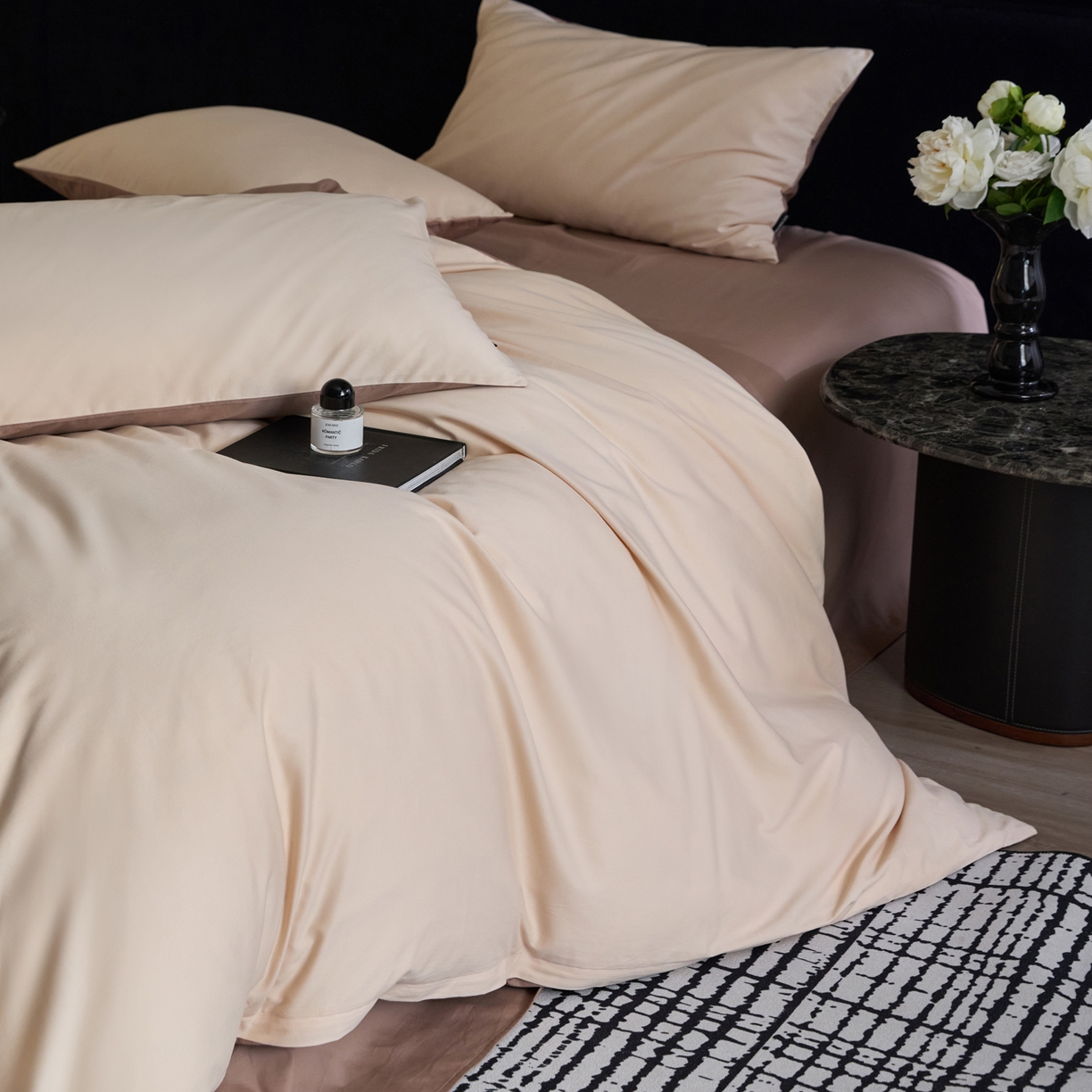 91家纺网 家纺一手货源 找家纺 朵希曼 2026新款全棉纯色长绒棉磨毛系列四件套 云纱可可