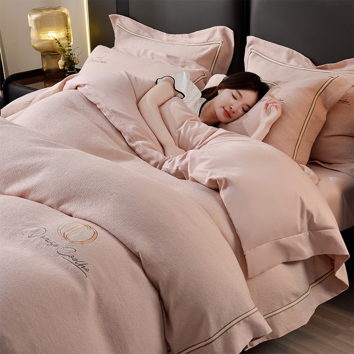 91家纺网 家纺一手货源 找家纺 （总）瑞驰家纺 2025新款长绒棉纯棉色织提花绣花磨毛四件套-克里斯汀