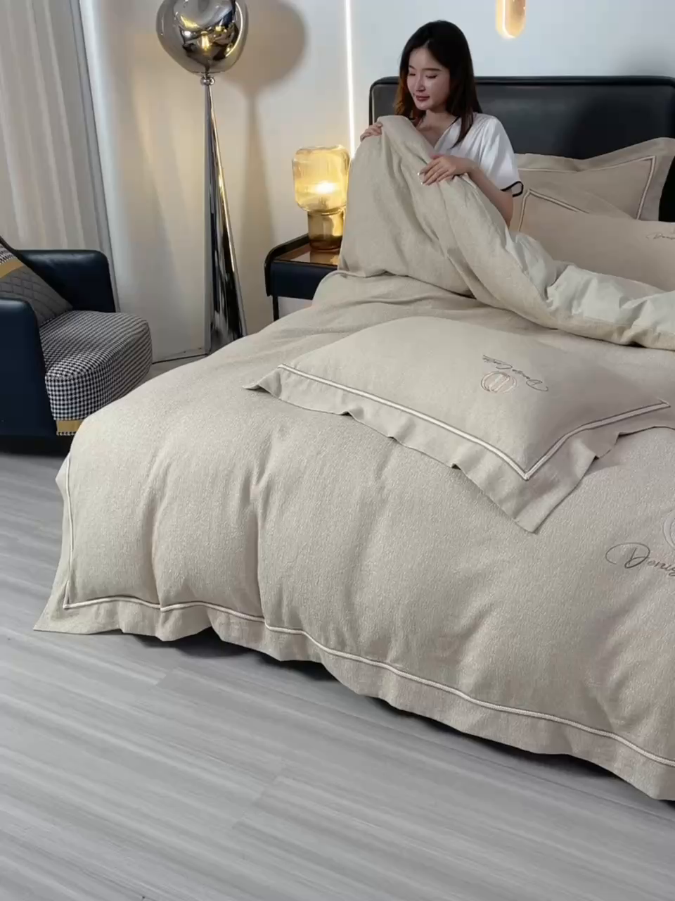 91家纺网 家纺一手货源 找家纺 瑞驰家纺 2025新款长绒棉纯棉色织提花绣花磨毛四件套-克里斯汀 克里斯汀-苹果绿