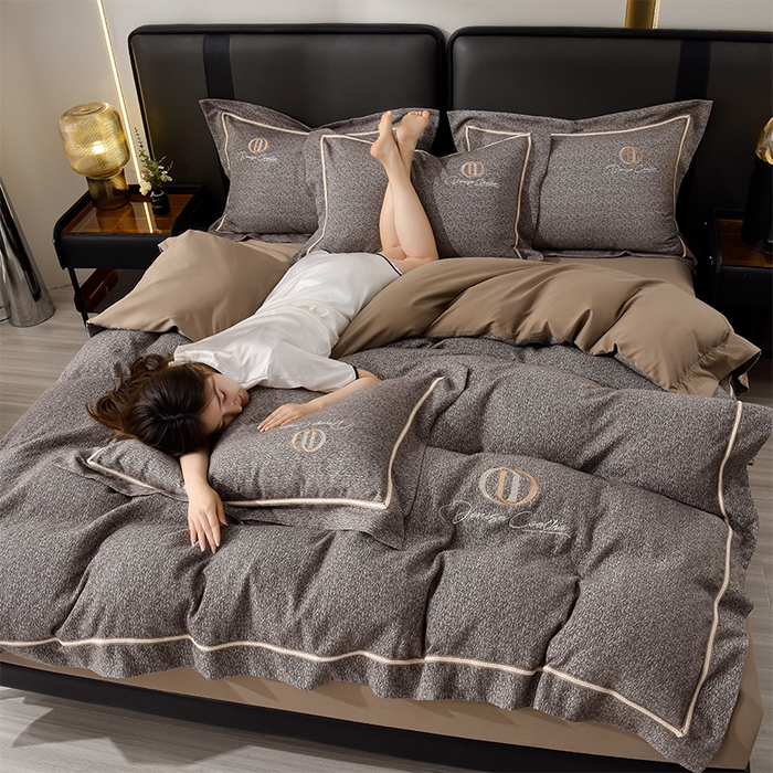 91家纺网 家纺一手货源 找家纺 瑞驰家纺 2025新款长绒棉纯棉色织提花绣花磨毛四件套-克里斯汀 克里斯汀-太空灰