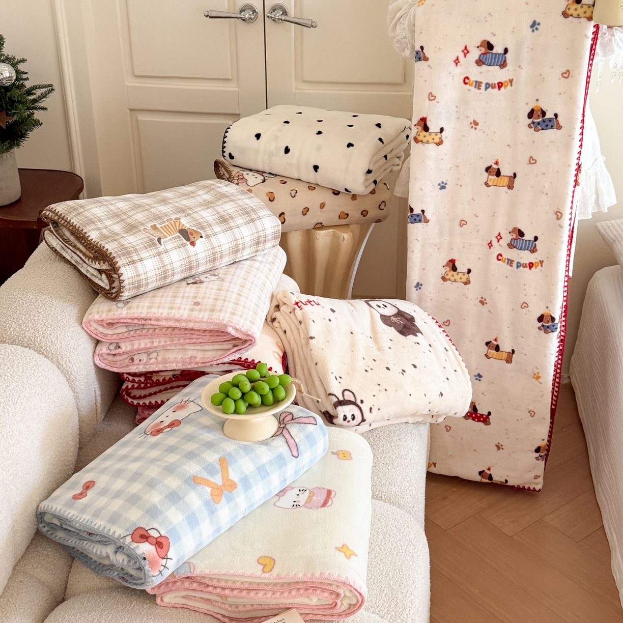 91家纺网 家纺一手货源 找家纺 澳萝拉 2025新款230g高克重全工艺牛奶绒三角针毛毯四季毯休闲毯毯子（稳定供货 不缺货） 组合图仅做展示不可下单