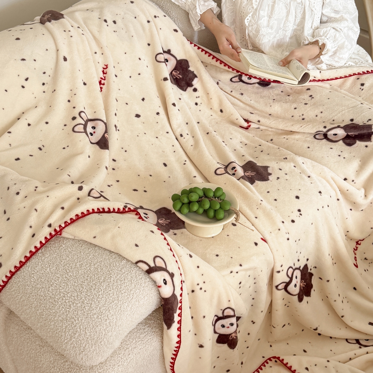 91家纺网 家纺一手货源 找家纺 澳萝拉 2025新款230g高克重全工艺牛奶绒三角针毛毯四季毯休闲毯毯子（稳定供货 不缺货） 拉兔兔