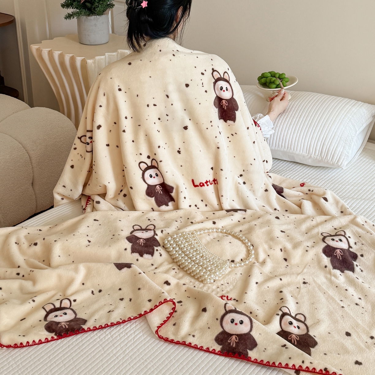 91家纺网 家纺一手货源 找家纺 澳萝拉 2025新款230g高克重全工艺牛奶绒三角针毛毯四季毯休闲毯毯子（稳定供货 不缺货） 拉兔兔