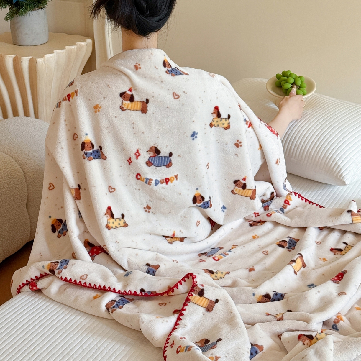 91家纺网 家纺一手货源 找家纺 澳萝拉 2025新款230g高克重全工艺牛奶绒三角针毛毯四季毯休闲毯毯子（稳定供货 不缺货） 腊肠小狗