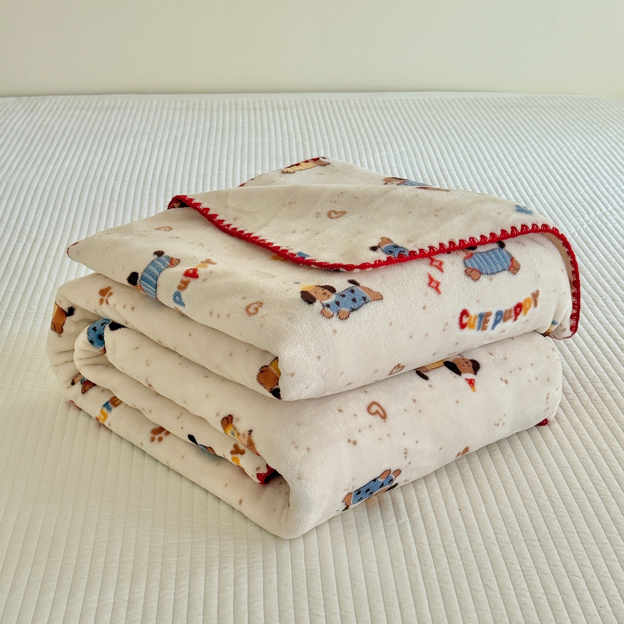 91家纺网 家纺一手货源 找家纺 澳萝拉 2025新款230g高克重全工艺牛奶绒三角针毛毯四季毯休闲毯毯子（稳定供货 不缺货） 腊肠小狗