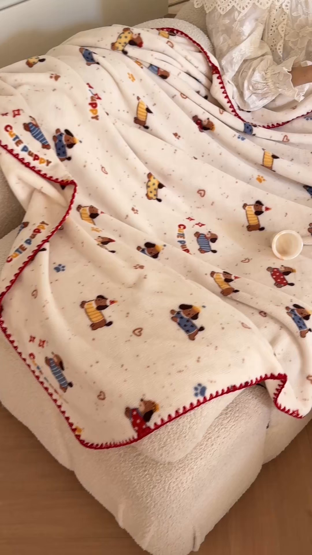 91家纺网 家纺一手货源 找家纺 澳萝拉 2025新款230g高克重全工艺牛奶绒三角针毛毯四季毯休闲毯毯子（稳定供货 不缺货） 腊肠小狗