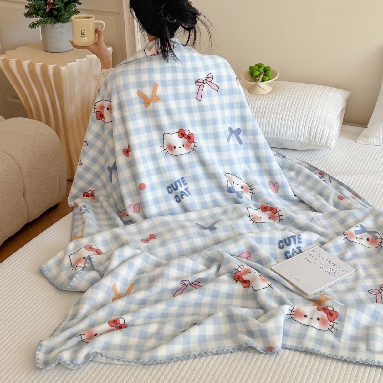 91家纺网 家纺一手货源 找家纺 澳萝拉 2025新款230g高克重全工艺牛奶绒三角针毛毯四季毯休闲毯毯子（稳定供货 不缺货） 蓝格猫咪