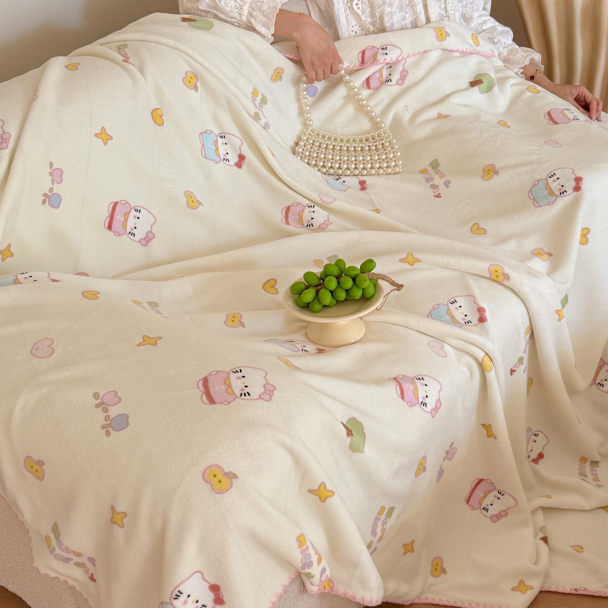 91家纺网 家纺一手货源 找家纺 澳萝拉 2025新款230g高克重全工艺牛奶绒三角针毛毯四季毯休闲毯毯子（稳定供货 不缺货） 童趣嘟嘟猫