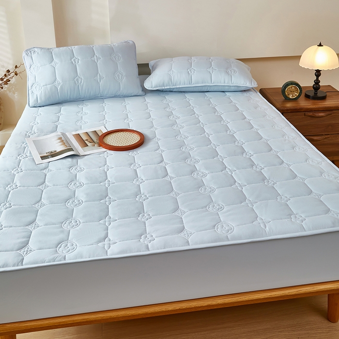 91家纺网 家纺一手货源 找家纺 瑞兴纺 2025年新款亲肤夹棉床笠床裙 床笠款：幸运格-海洋蓝