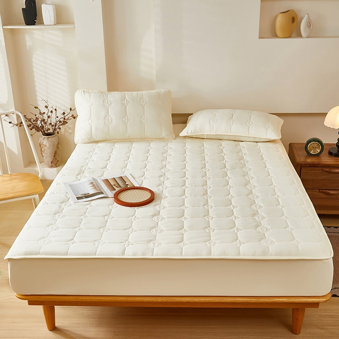 瑞兴纺 2025年新款亲肤夹棉床笠床裙 床笠款：幸运格-米白