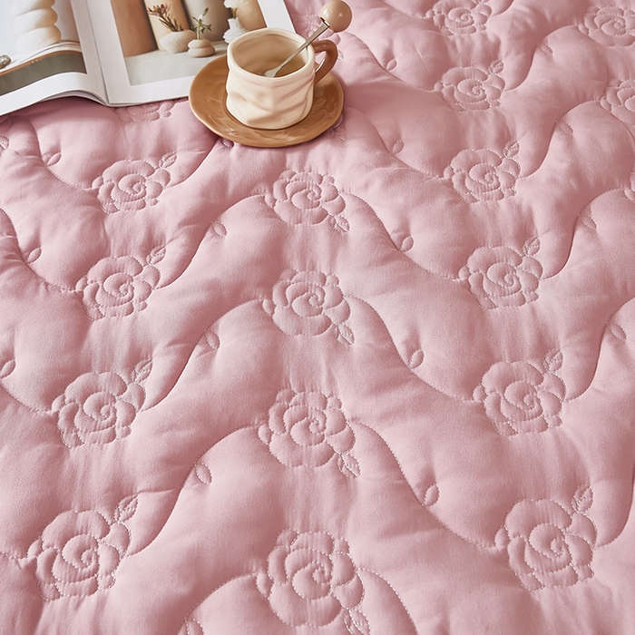 91家纺网 家纺一手货源 找家纺 瑞兴纺 2025年新款亲肤夹棉床笠床裙 床裙花边款：繁花-豆沙粉