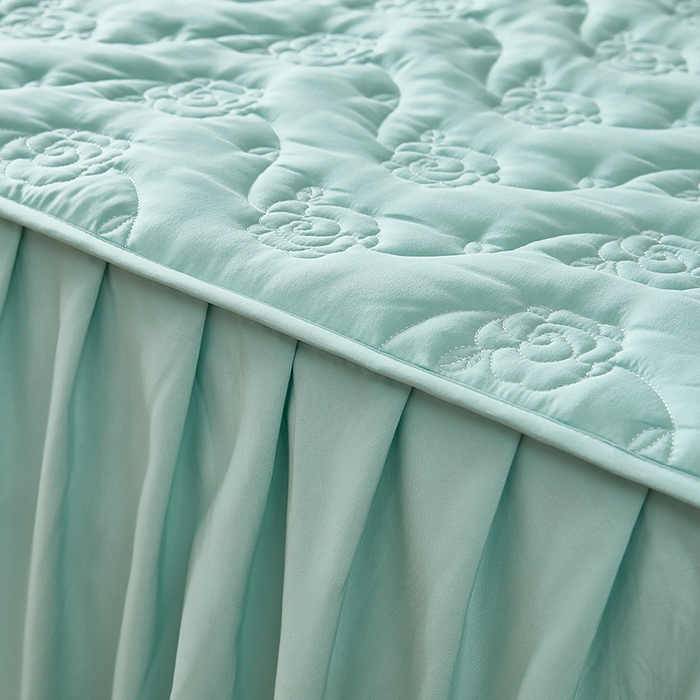 91家纺网 家纺一手货源 找家纺 瑞兴纺 2025年新款亲肤夹棉床笠床裙 床裙花边款：繁花-梦兰