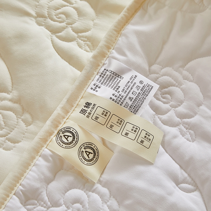 91家纺网 家纺一手货源 找家纺 瑞兴纺 2025年新款亲肤夹棉床笠床裙 床裙花边款：繁花-米白