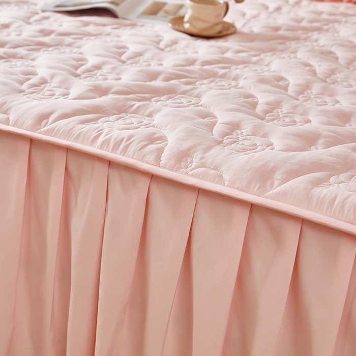 91家纺网 家纺一手货源 找家纺 瑞兴纺 2025年新款亲肤夹棉床笠床裙 床裙花边款：繁花-雅典玉