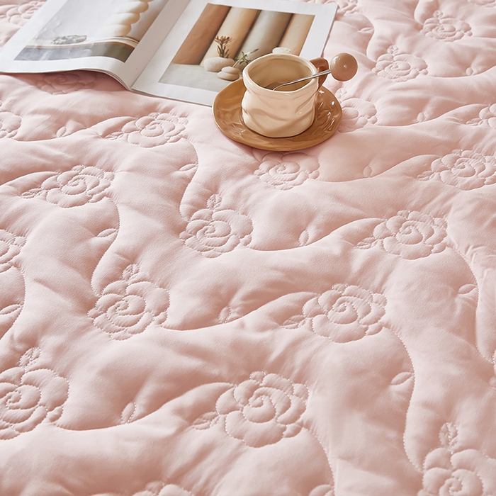 91家纺网 家纺一手货源 找家纺 瑞兴纺 2025年新款亲肤夹棉床笠床裙 床裙花边款：繁花-雅典玉