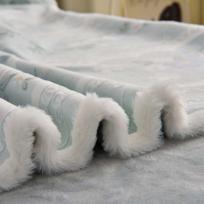 91家纺网 家纺一手货源 找家纺 畅畅家纺 2025新款高克重兔毛大包边立体雕花牛奶绒床单四件套 曼妙花语-灰