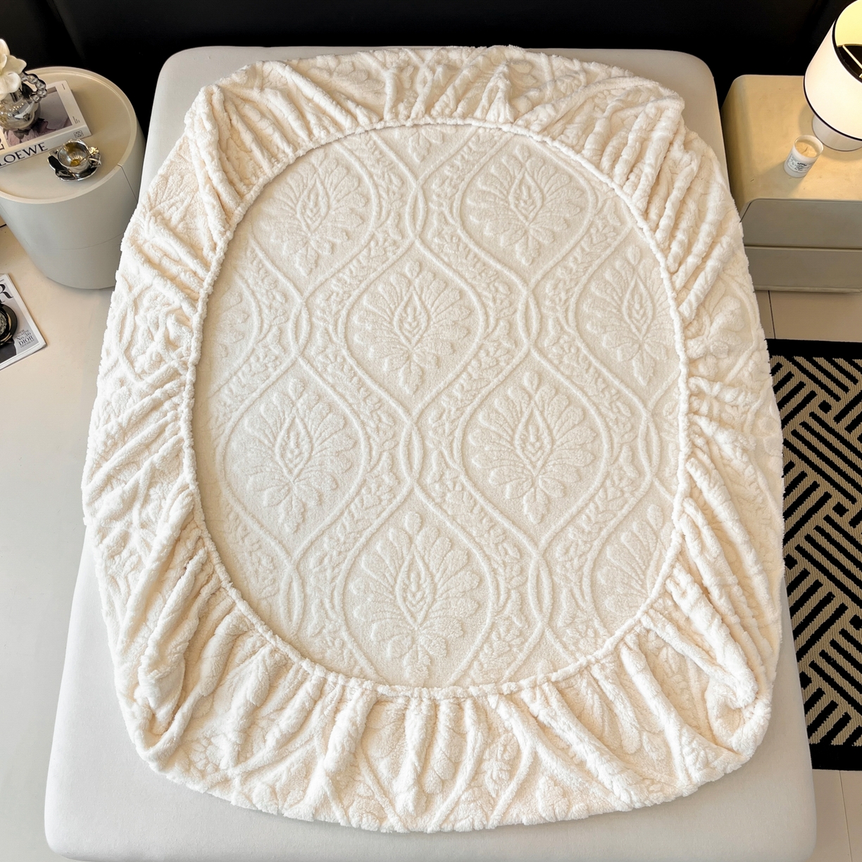 91家纺网 家纺一手货源 找家纺 （总）欧邦 2025新款提花塔芙绒床笠单床笠床笠单件-繁花