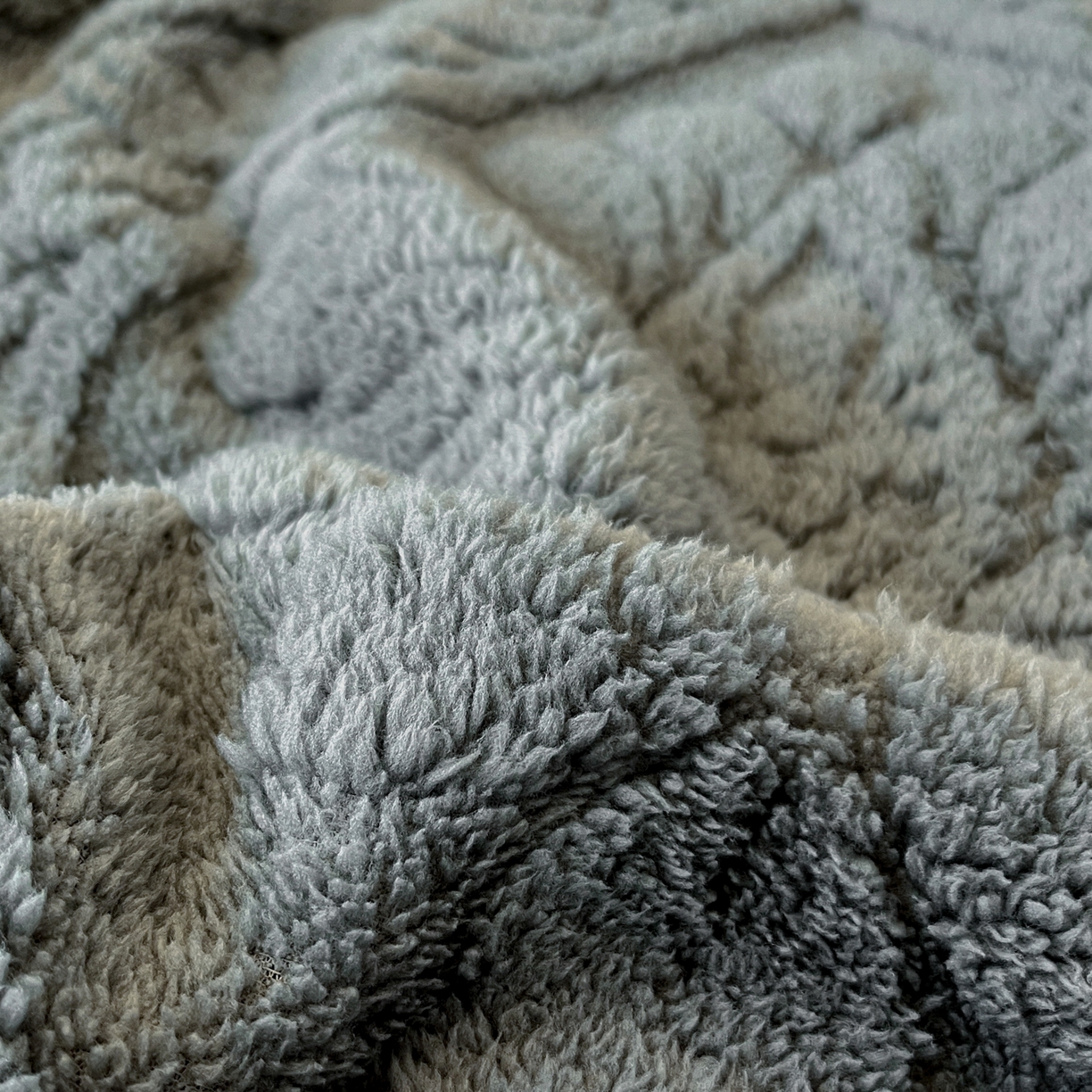 91家纺网 家纺一手货源 找家纺 欧邦 2025新款提花塔芙绒床笠单床笠床笠单件-繁花 繁花-深灰