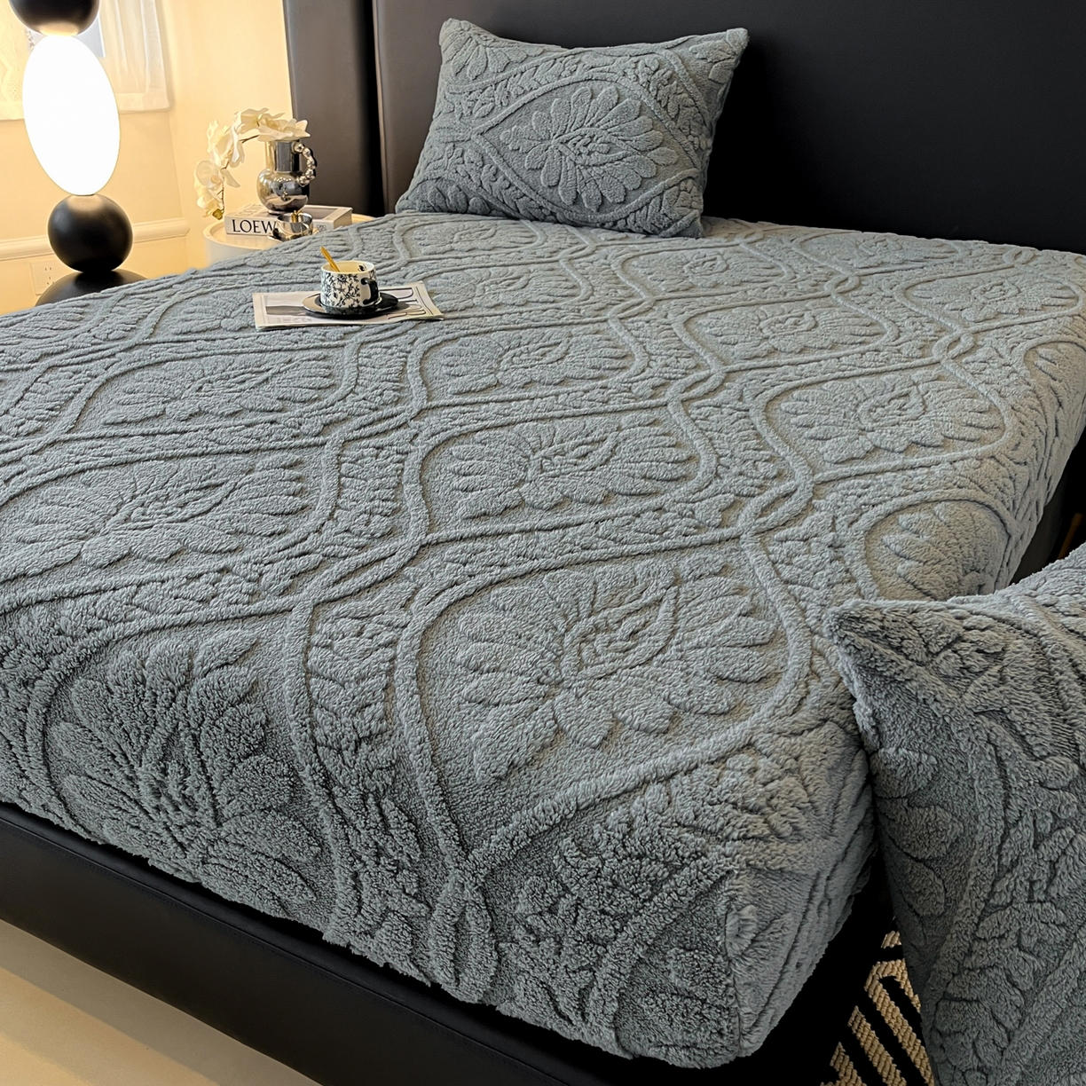 91家纺网 家纺一手货源 找家纺 欧邦 2025新款提花塔芙绒床笠单床笠床笠单件-繁花 繁花-深灰