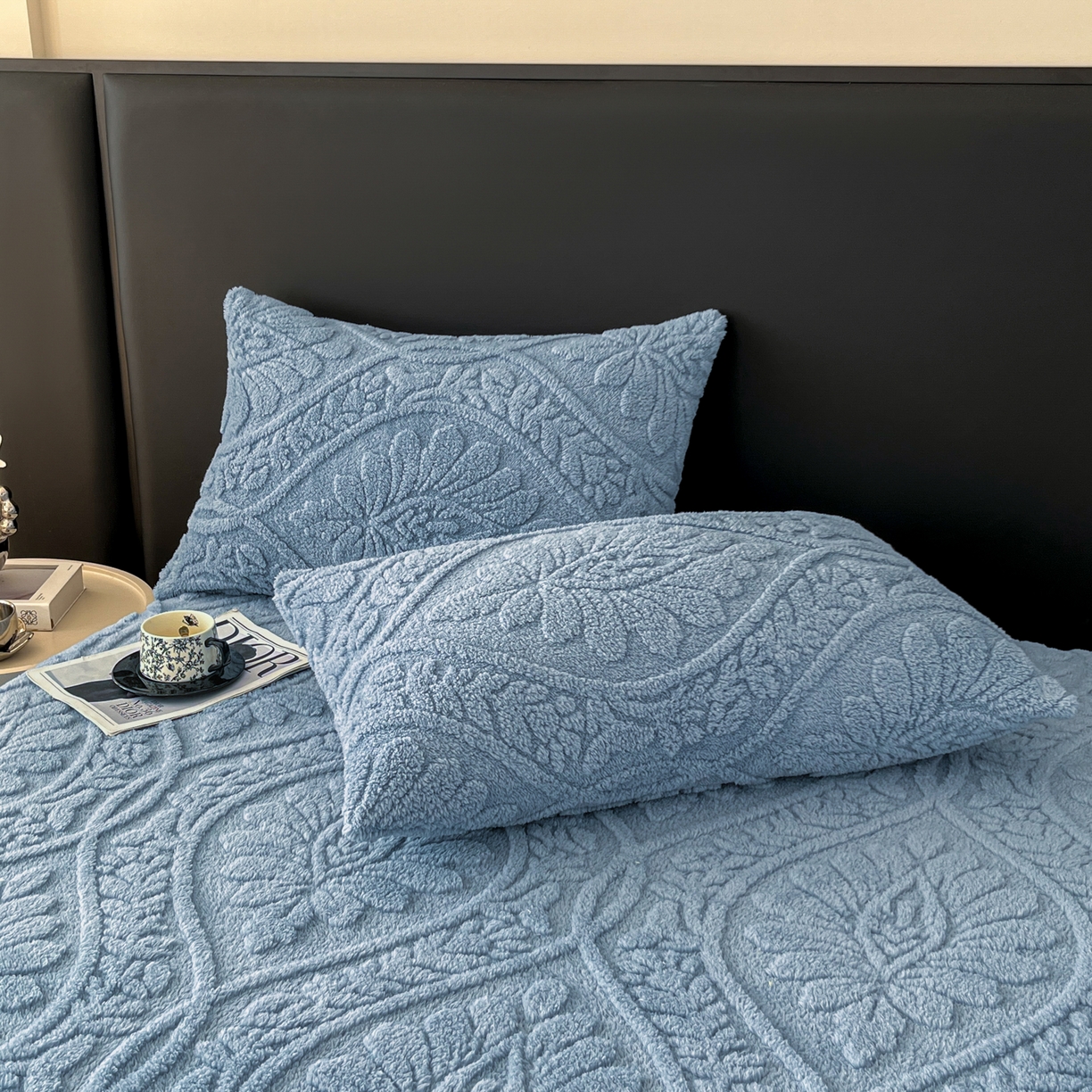 91家纺网 家纺一手货源 找家纺 欧邦 2025新款提花塔芙绒床笠单床笠床笠单件-繁花 繁花-午夜蓝