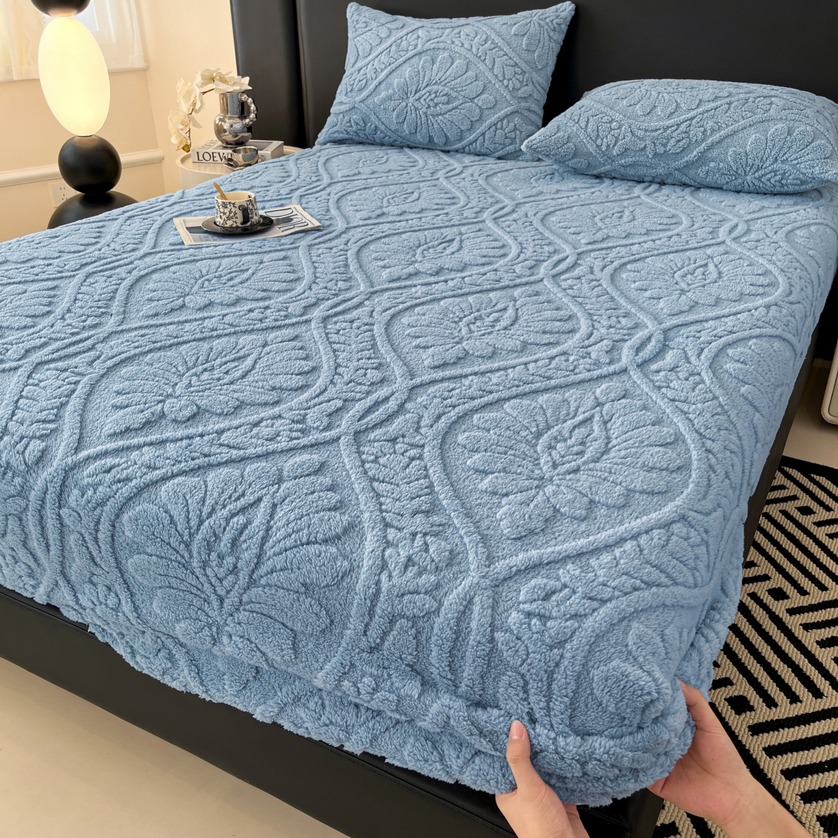 91家纺网 家纺一手货源 找家纺 欧邦 2025新款提花塔芙绒床笠单床笠床笠单件-繁花 繁花-午夜蓝