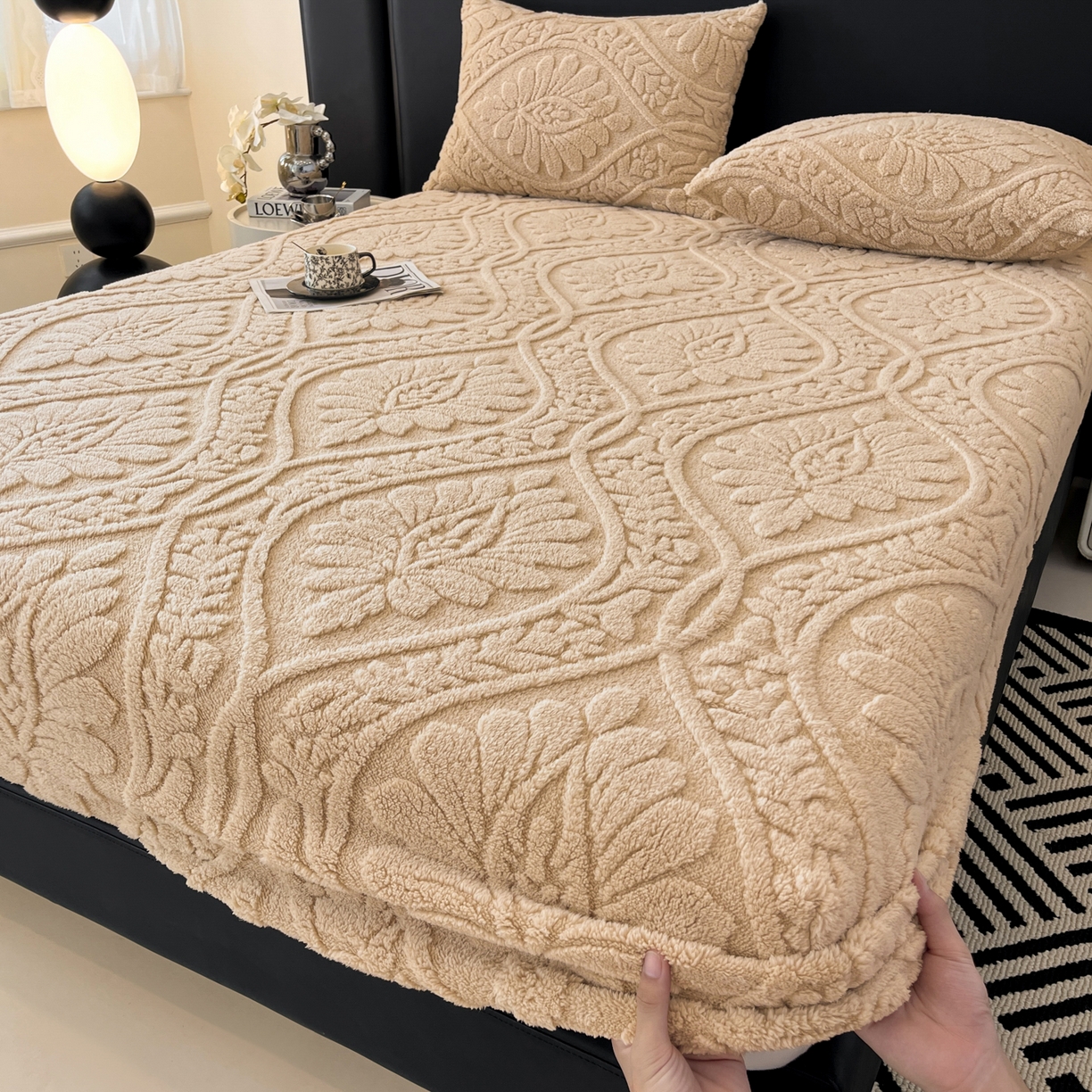 91家纺网 家纺一手货源 找家纺 欧邦 2025新款提花塔芙绒床笠单床笠床笠单件-繁花 繁花-香槟咖