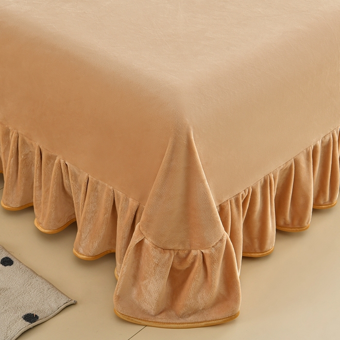 91家纺网 家纺一手货源 找家纺 赫本 2025新品8斤爆品牛奶绒四件套床裙款金雕绒法莱绒四套件 暖秋