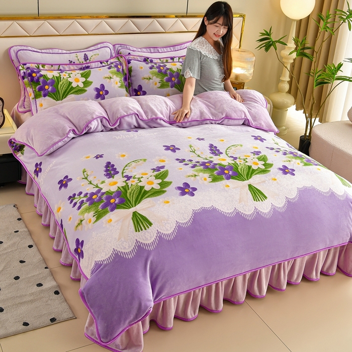 赫本 2025新品8斤爆品牛奶绒四件套床裙款金雕绒法莱绒四套件 蔷薇