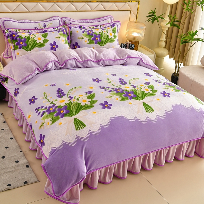 91家纺网 家纺一手货源 找家纺 赫本 2025新品8斤爆品牛奶绒四件套床裙款金雕绒法莱绒四套件 蔷薇