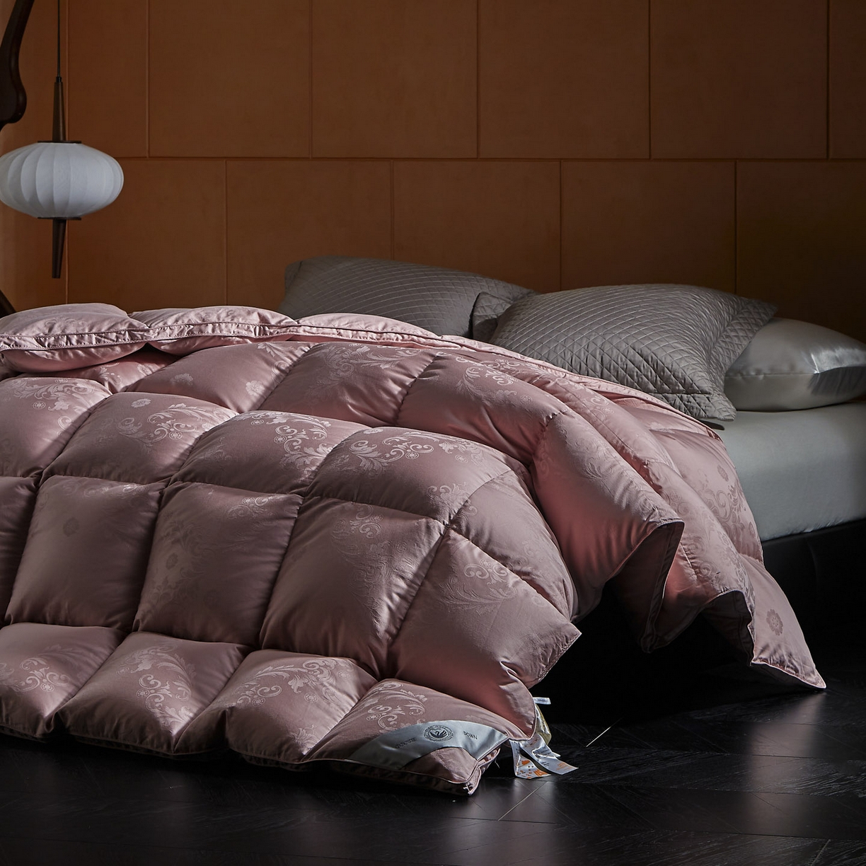 91家纺网 家纺一手货源 找家纺 暖羽屋羽绒馆 2025新款羽毛被子 95白鹅绒丝被芯  羽绒被 加厚冬被 雅馨 豆沙