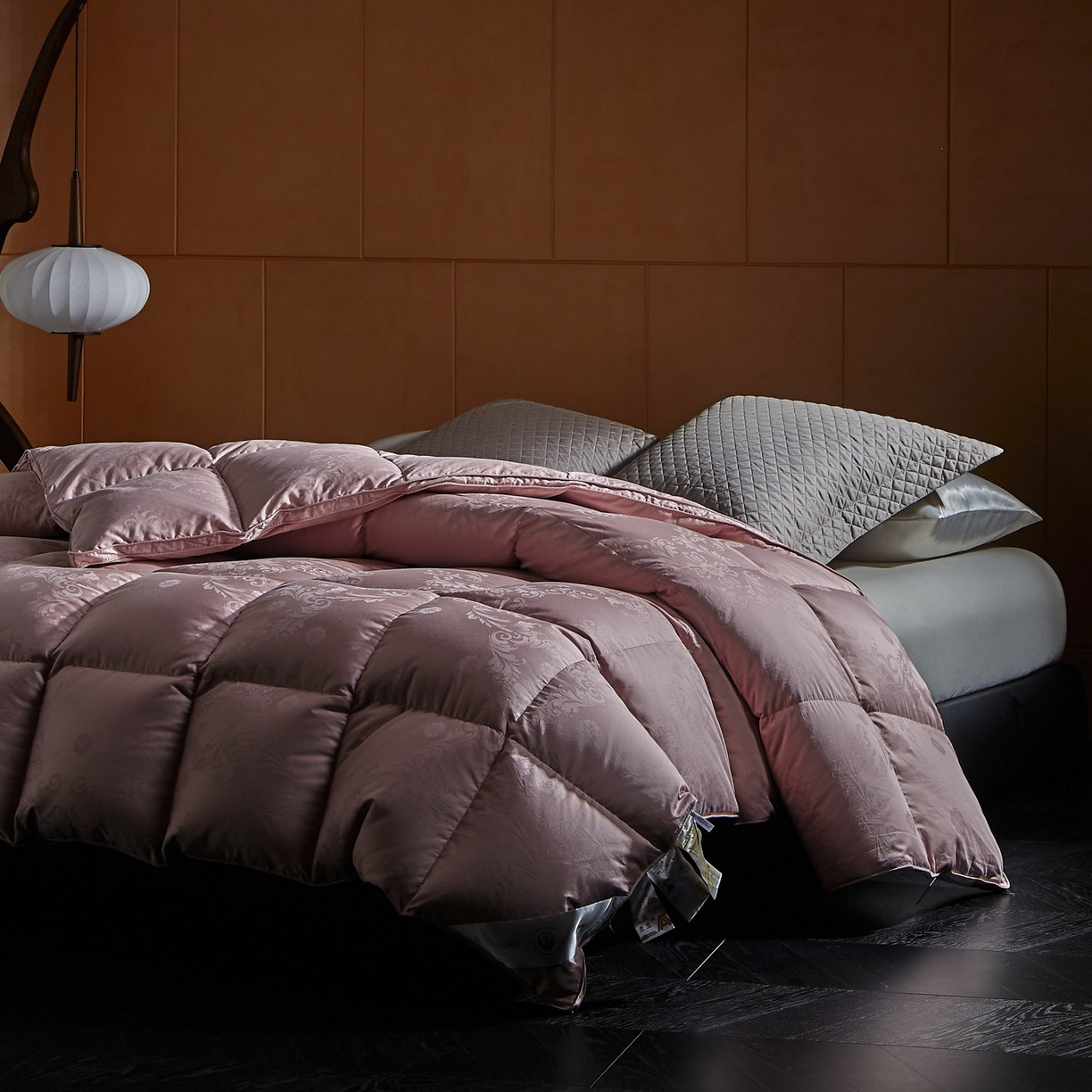 91家纺网 家纺一手货源 找家纺 暖羽屋羽绒馆 2025新款羽毛被子 95白鹅绒丝被芯  羽绒被 加厚冬被 雅馨 豆沙