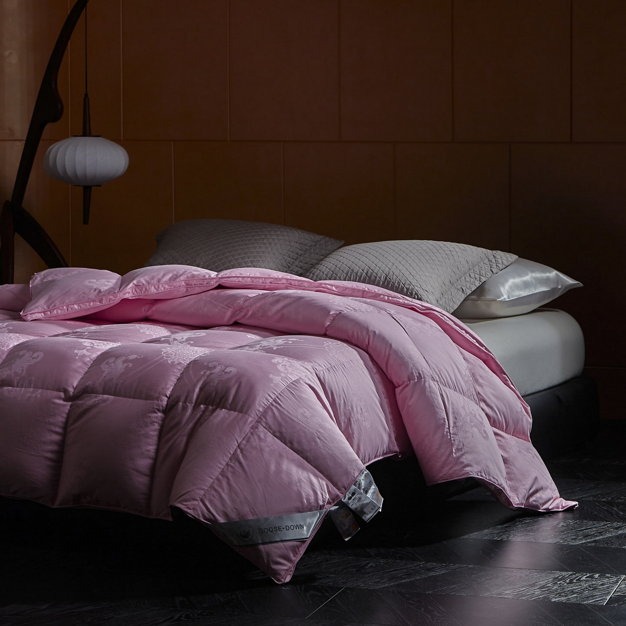 91家纺网 家纺一手货源 找家纺 暖羽屋羽绒馆 2025新款羽毛被子 95白鹅绒丝被芯  羽绒被 加厚冬被 雅馨 粉色