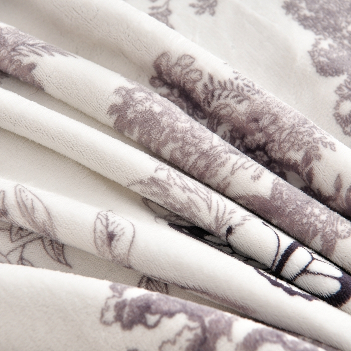 91家纺网 家纺一手货源 找家纺 赫本 2025新品8斤爆品牛奶绒四件套床裙款金雕绒法莱绒四套件 森林密语