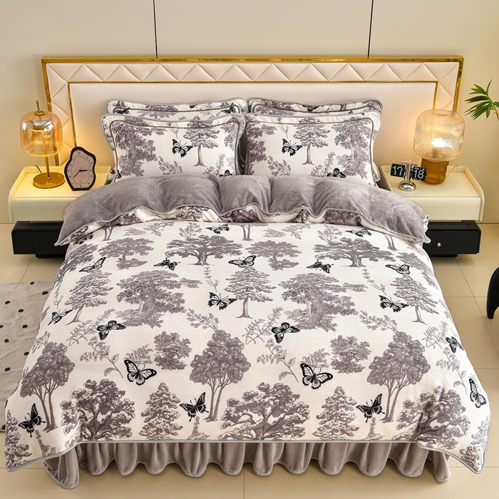 91家纺网 家纺一手货源 找家纺 赫本 2025新品8斤爆品牛奶绒四件套床裙款金雕绒法莱绒四套件 森林密语