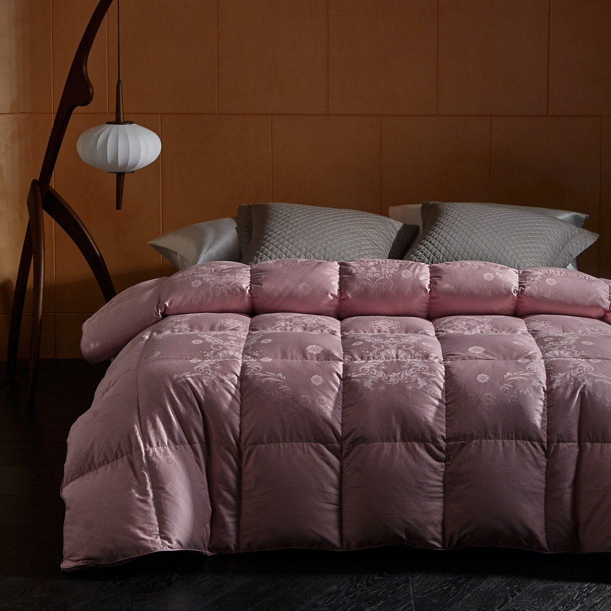 91家纺网 家纺一手货源 找家纺 暖羽屋羽绒馆 2025新款羽毛被子 95白鹅绒丝被芯  羽绒被 加厚冬被 雅馨 浅棕