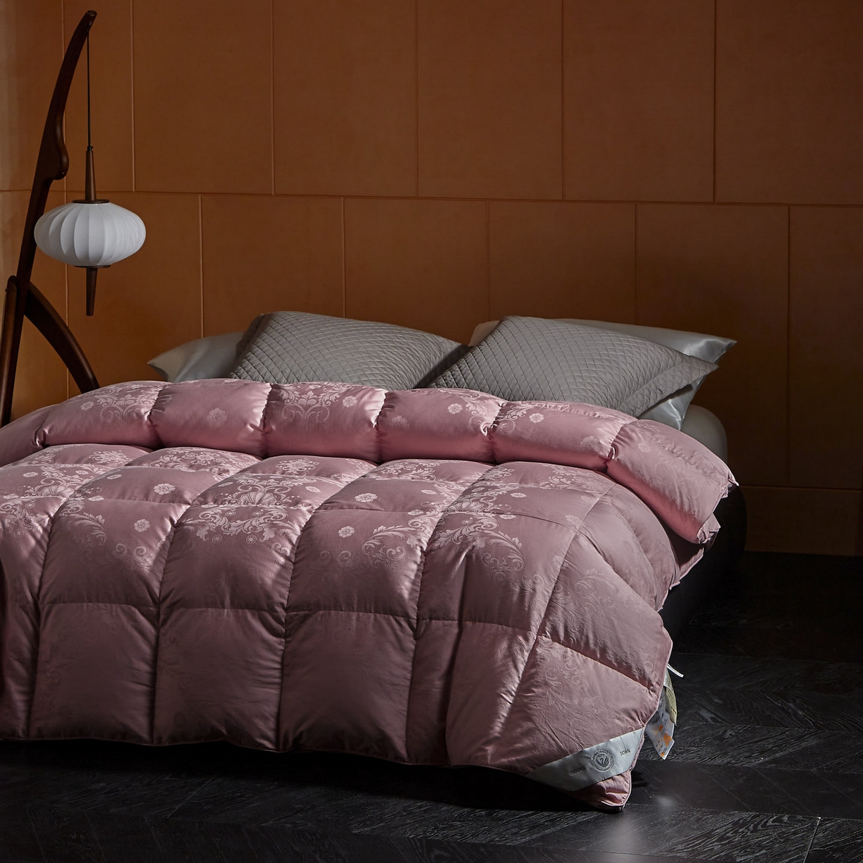 91家纺网 家纺一手货源 找家纺 暖羽屋羽绒馆 2025新款羽毛被子 95白鹅绒丝被芯  羽绒被 加厚冬被 雅馨 浅棕