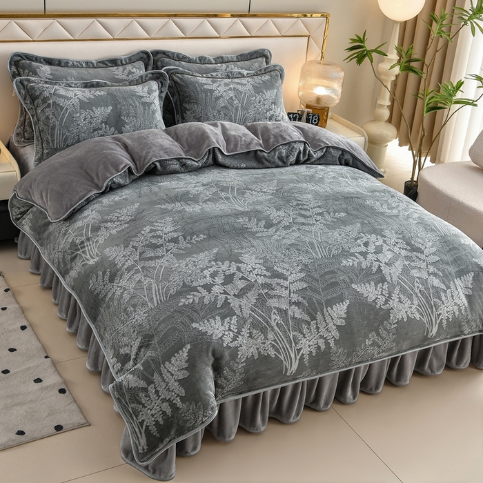 91家纺网 家纺一手货源 找家纺 赫本 2025新品8斤爆品牛奶绒四件套床裙款金雕绒法莱绒四套件 疏影