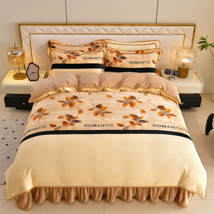 91家纺网 家纺一手货源 找家纺 赫本 2025新品8斤爆品牛奶绒四件套床裙款金雕绒法莱绒四套件 树夏