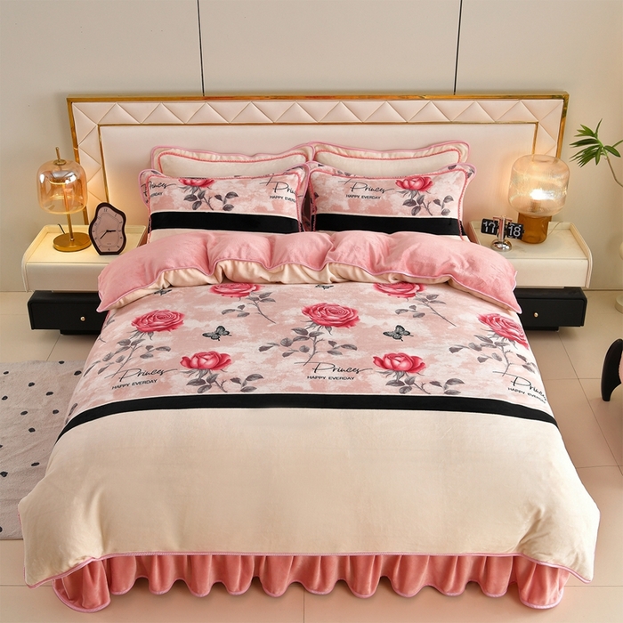 91家纺网 家纺一手货源 找家纺 赫本 2025新品8斤爆品牛奶绒四件套床裙款金雕绒法莱绒四套件 苏珊