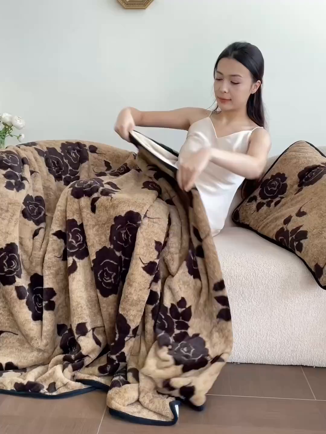 91家纺网 家纺一手货源 找家纺 （总）库里梦家纺 2025新款跨境专供网红直播热款加厚兔毛绒毯可定做尺寸